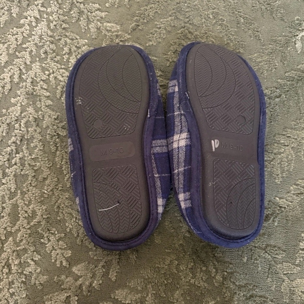 slippers - Picture 3 of 3
